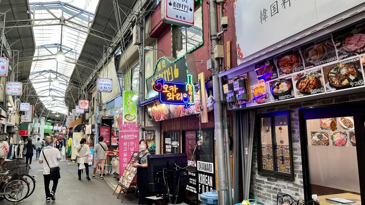 鹤桥本通商店街景象