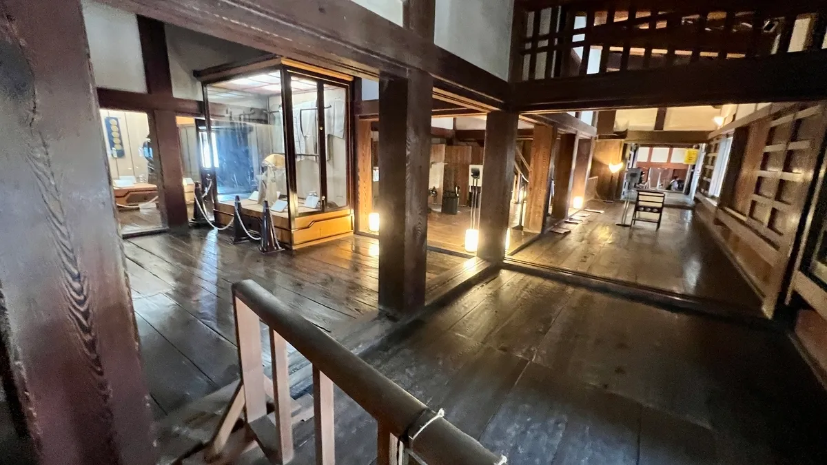 橹内部情况