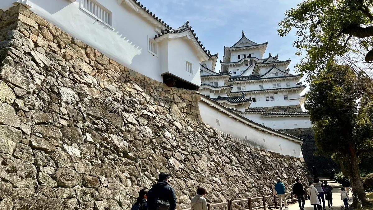 通往天守阁的路