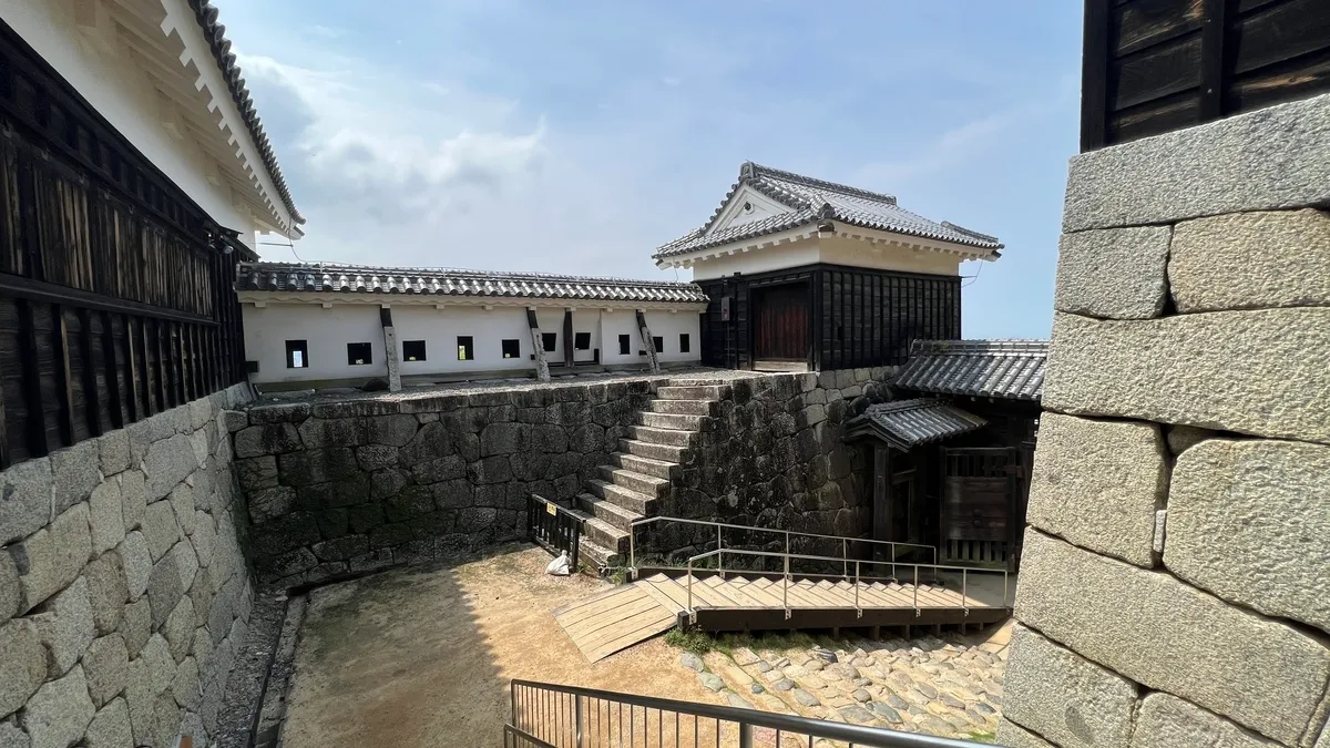 连立式天守