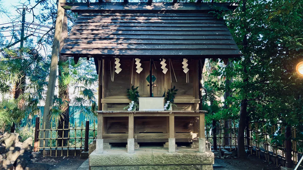 神社和纪念碑