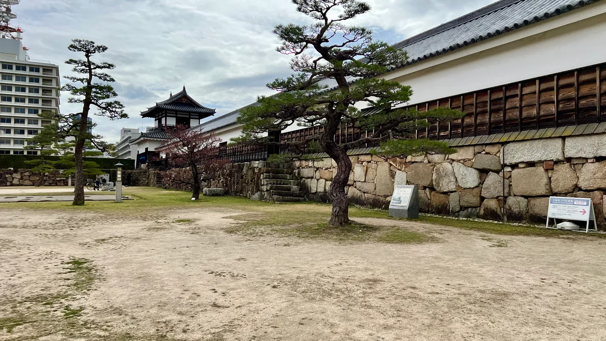 多闻櫓和太鼓櫓